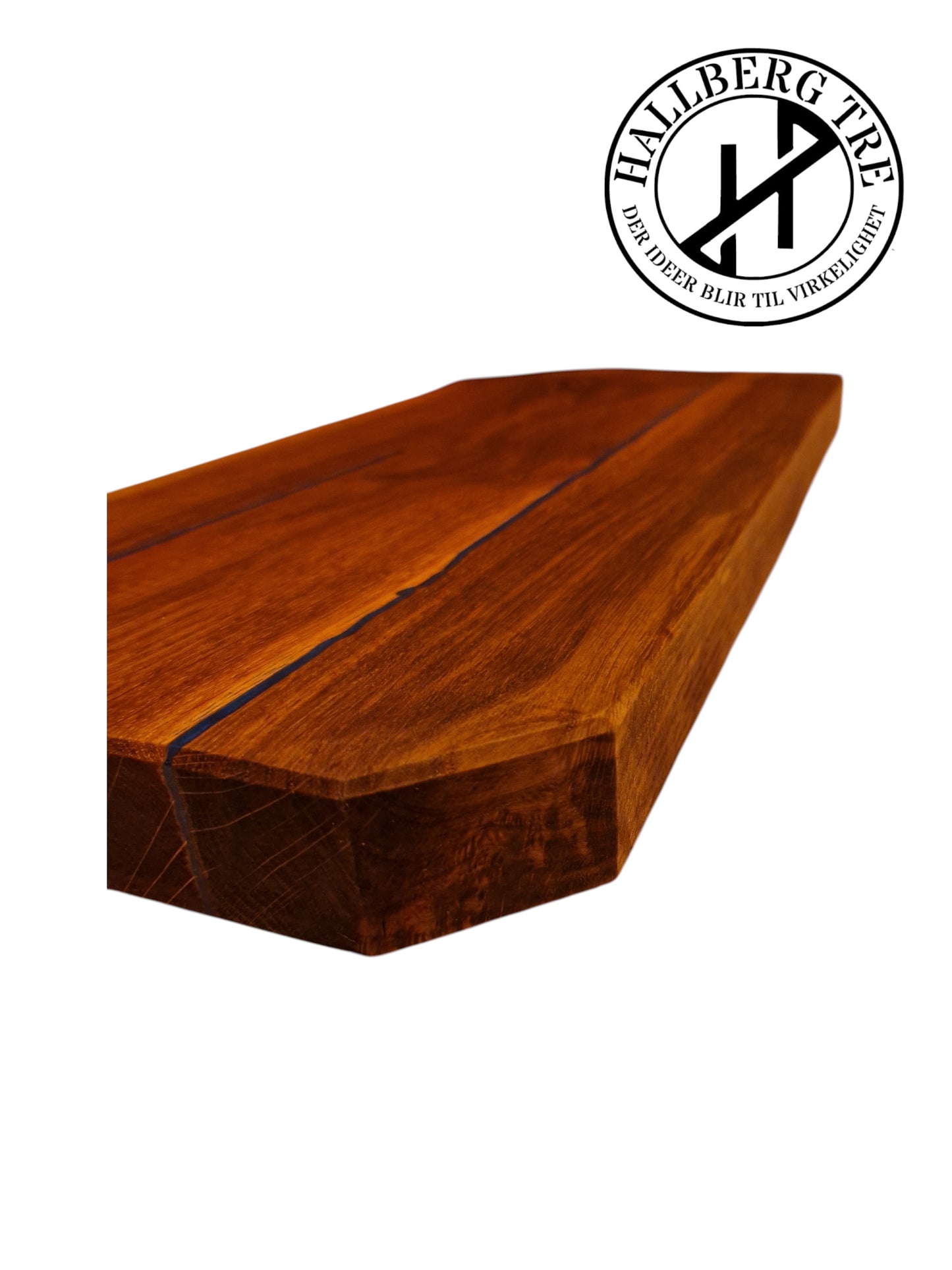 Et stykke Iveland til ditt hjem – Unik serveringsfjøl i mørk eik og blå epoxy